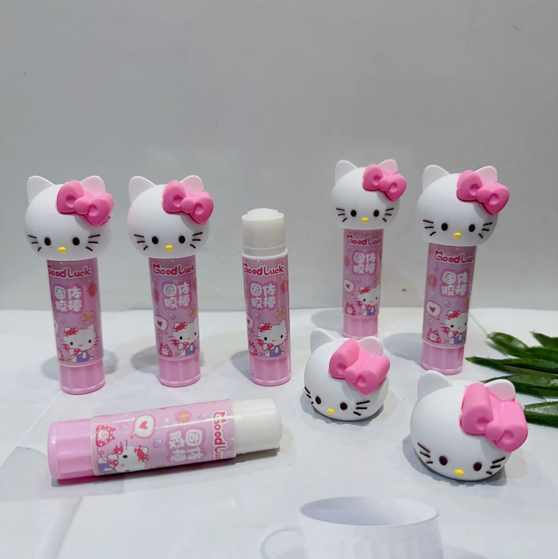 16 peças cola Hello Kitty - Creative Brinquedos