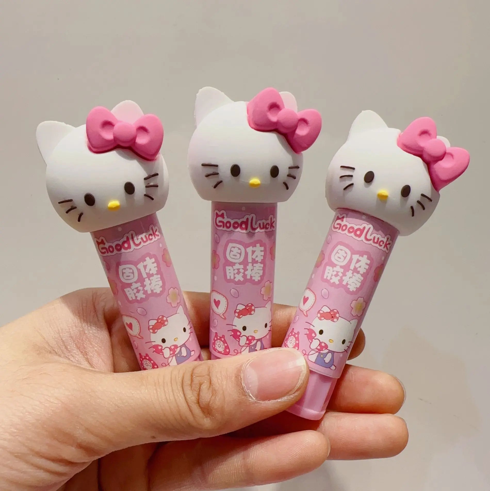 16 peças cola Hello Kitty - Creative Brinquedos