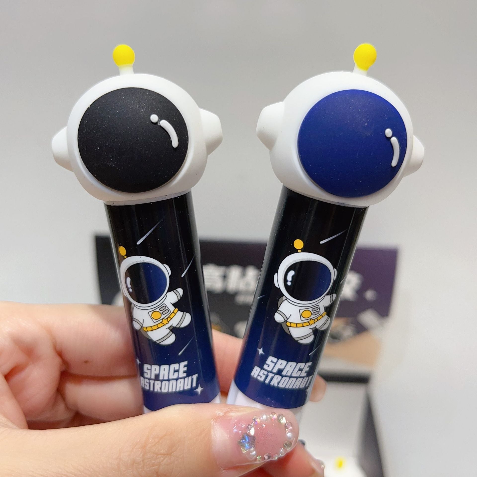 24 peças cola em bastão diversas - Creative Brinquedos
